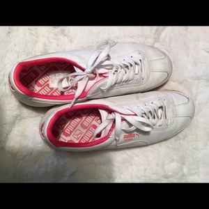 Puma classic women’s sneaker